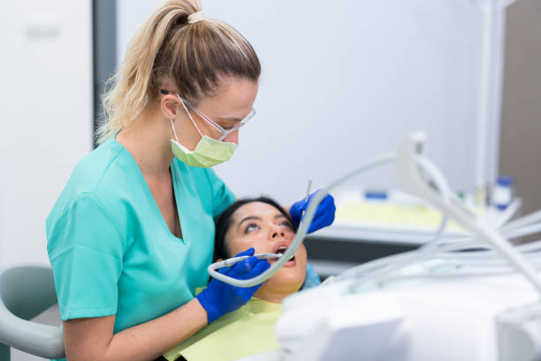 Best Emergency Root Canal Treatment in Mishicot, WI